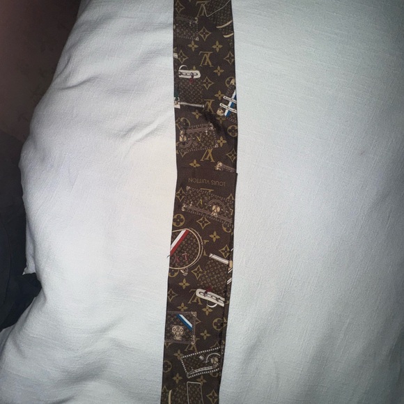 Louis Vuitton RARE logomania silk BANDEAU - Picture 4 of 7